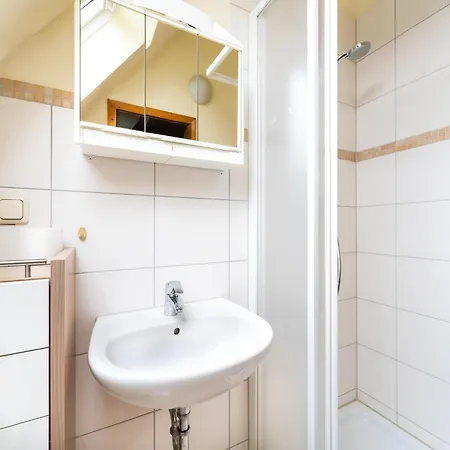 Апартаменты Liebevoll Eingerichtetes Рехлин